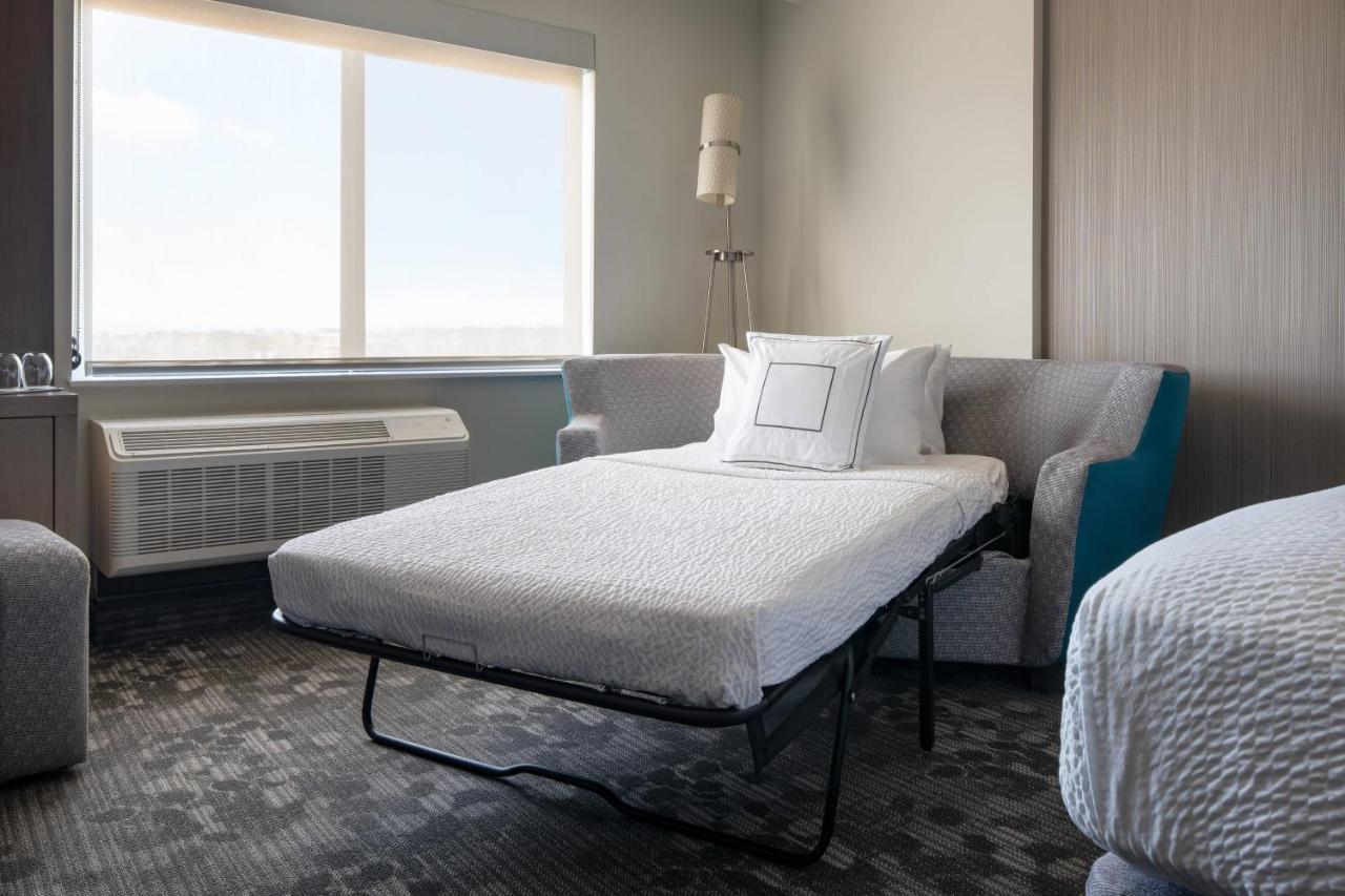 Courtyard By Marriott Loveland Fort Collins Exterior photo